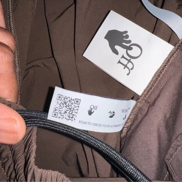 Off-White Windbreaker Pants - Picture 3 of 9